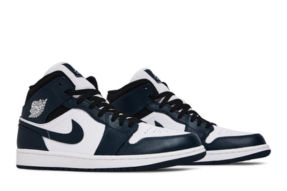 Air Jordan 1 Mid ‘Armory Navy’ 554724-411