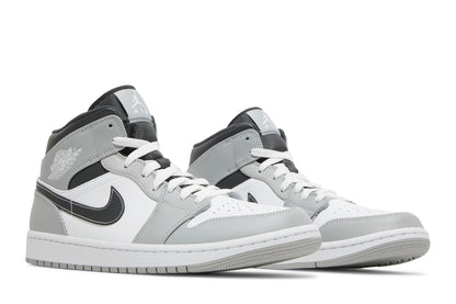 Air Jordan 1 Mid ‘Light Smoke Grey’ 554724-078