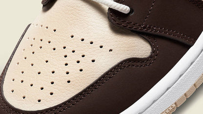 Air Jordan 1 Mid SE ‘Cream Dark Chocolate’ DO6699-200