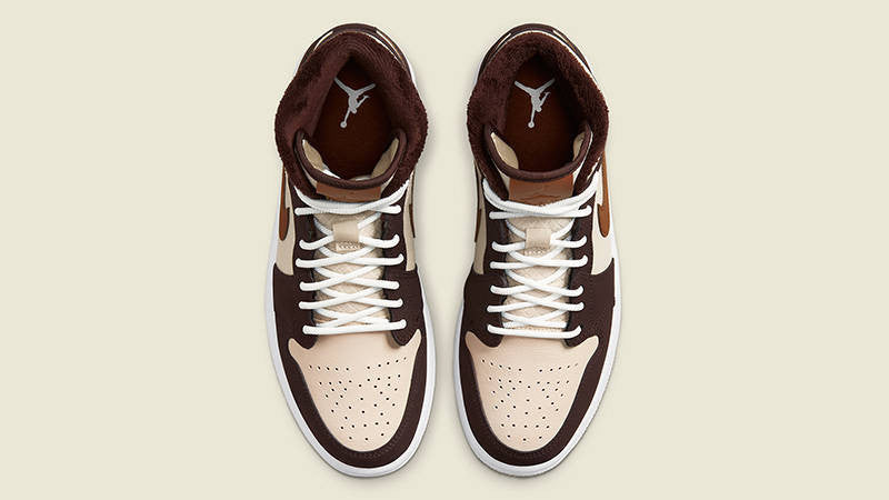 Air Jordan 1 Mid SE ‘Cream Dark Chocolate’ DO6699-200