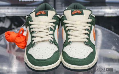 Nike SB Dunk Low Eire Unfading Sneaker