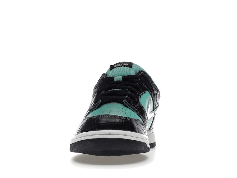 Nike Diamond Supply Co. x Dunk Low Pro SB ‘Tiffany’ – 304292-402