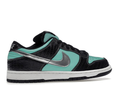 Nike Diamond Supply Co. x Dunk Low Pro SB ‘Tiffany’ – 304292-402