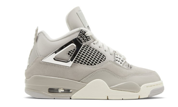 Air Jordan 4 Frozen Moments AQ9129-001