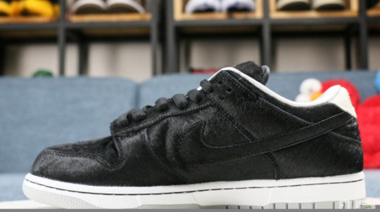 Nike SB Dunk Low Medicom BE@RBRICK 2020 Unfading Sneaker