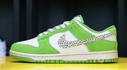 Nike Dunk Low AS Safari Swoosh Chlorophyll Unfading Sneaker