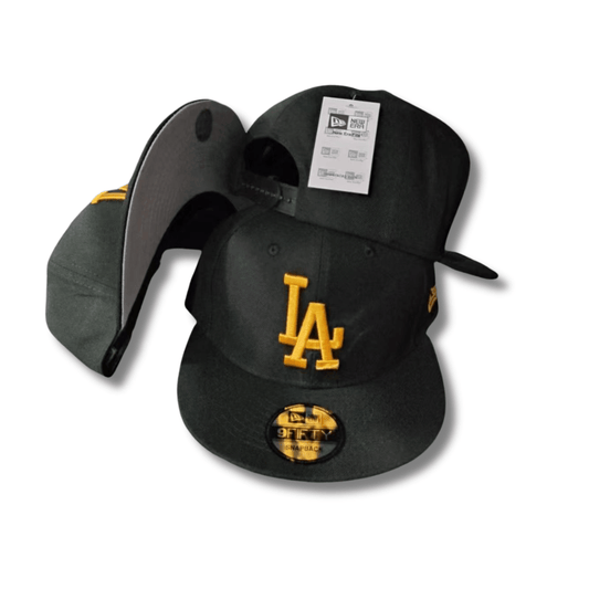 Los Angeles Dodgers Black with Yellow Embroidered Logo – Snapback Cap