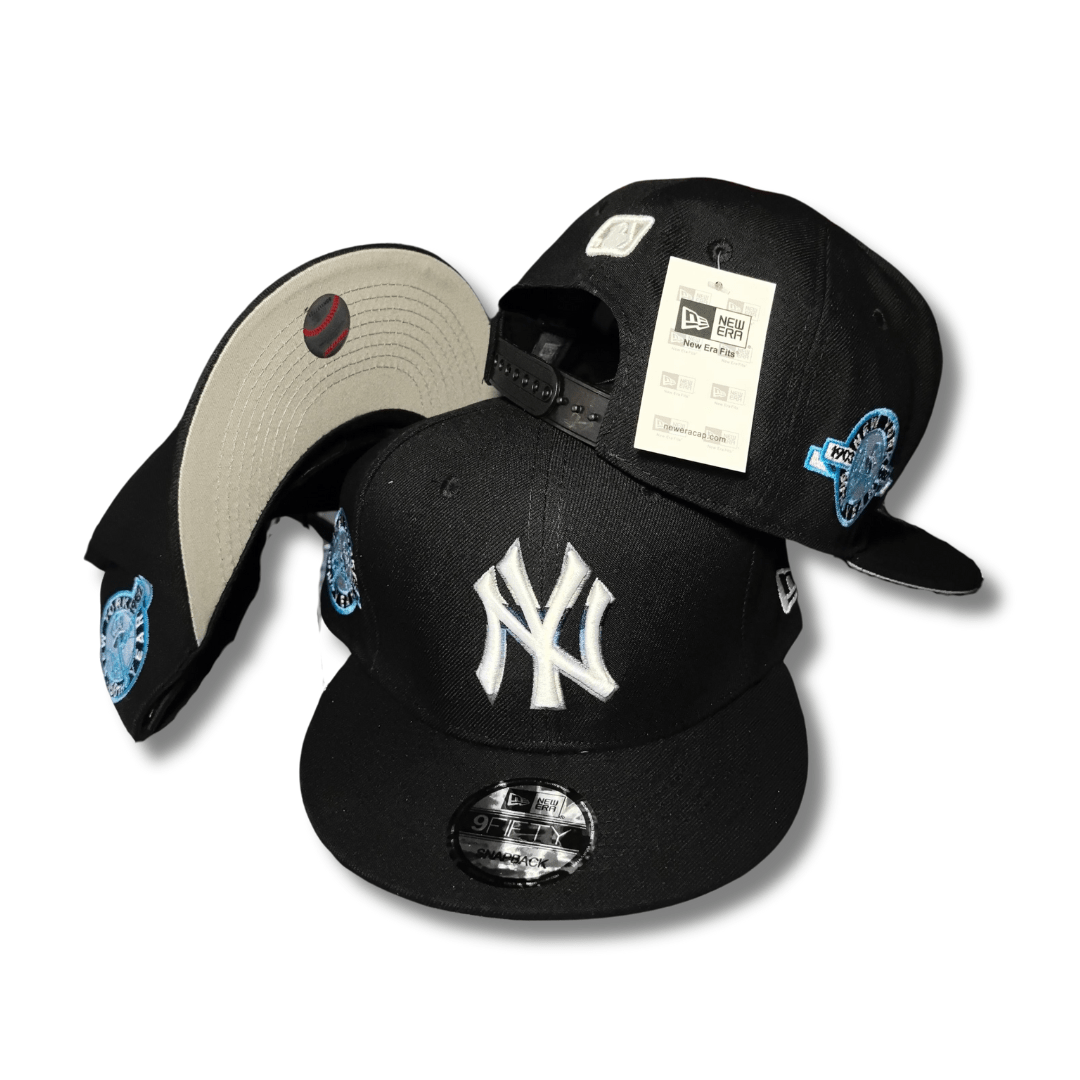 New York Yankees 9FIFTY with Light Blue Side Patches Black and Gray – Snapback Cap