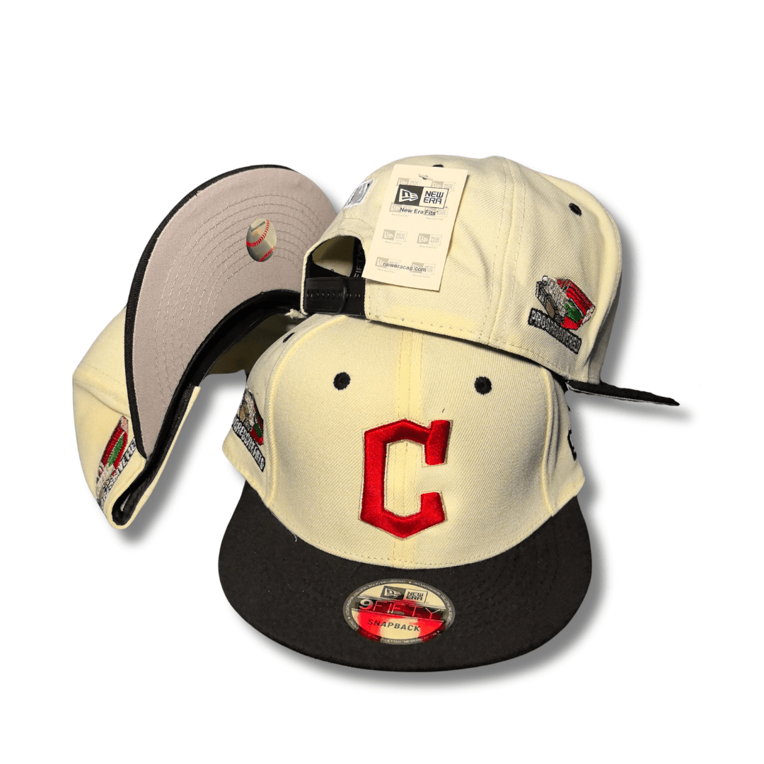 New Era Cleveland Guardians Cream and Black with Retro Side Patches – Snapback Cap