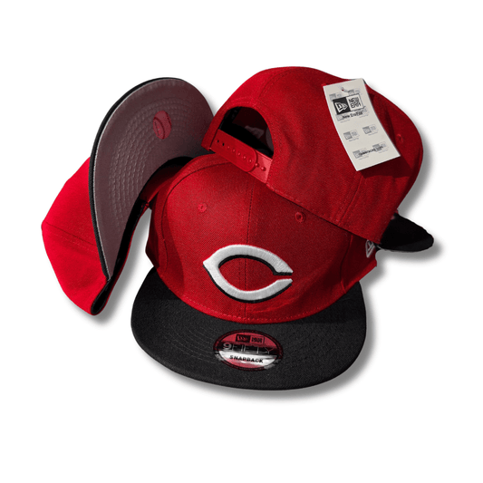 Cincinnati Reds 9FIFTY Red with Black Brim and White Logo – Snapback Hat