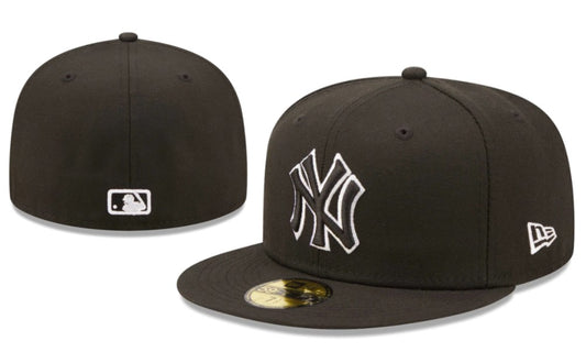 New York Yankees 59FIFTY Fitted Hat with Black and White Outline Logo – Olive Green