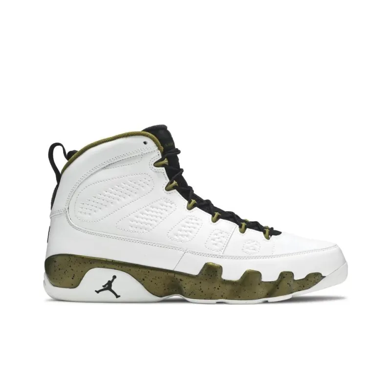 Air Jordan 9 Retro Statue – 302370-109