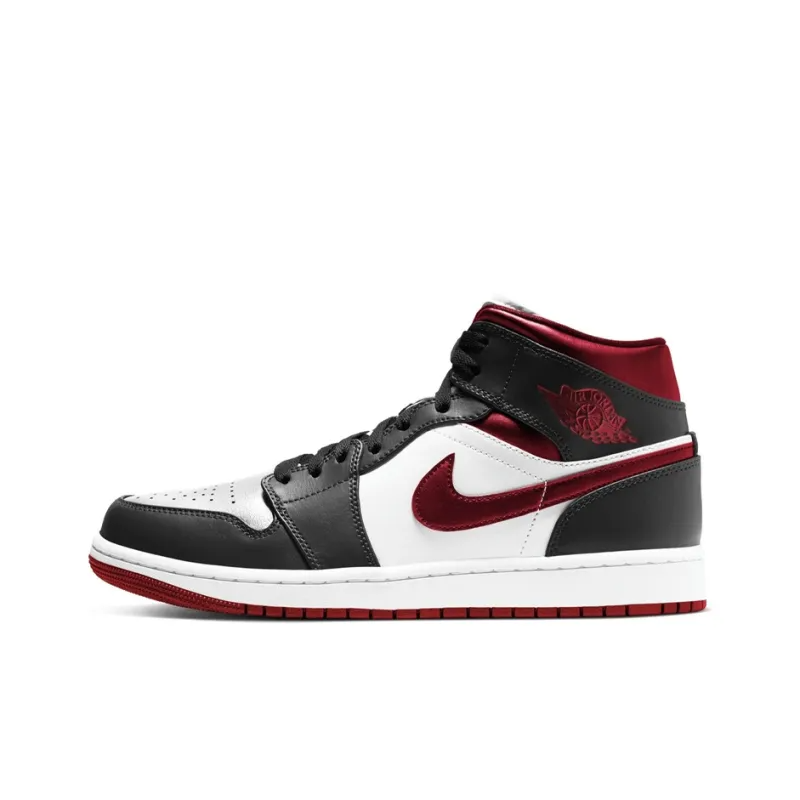 Air Jordan 1 Mid ‘Black Gym Red’ 554724-122