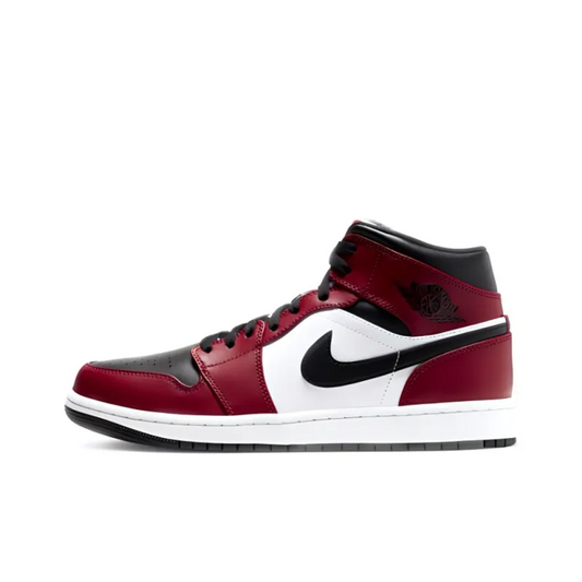 Air Jordan 1 Mid ‘Chicago Black Toe’ 554724-069