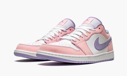 Air Jordan 1 Low SE Arctic Punch