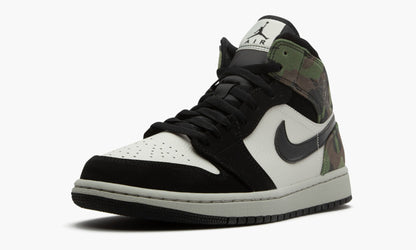 Air Jordan 1 Mid Camo