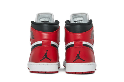 Air Jordan 1 Retro High ‘Chicago’ 2013  332550-163