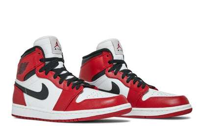 Air Jordan 1 Retro High ‘Chicago’ 2013  332550-163