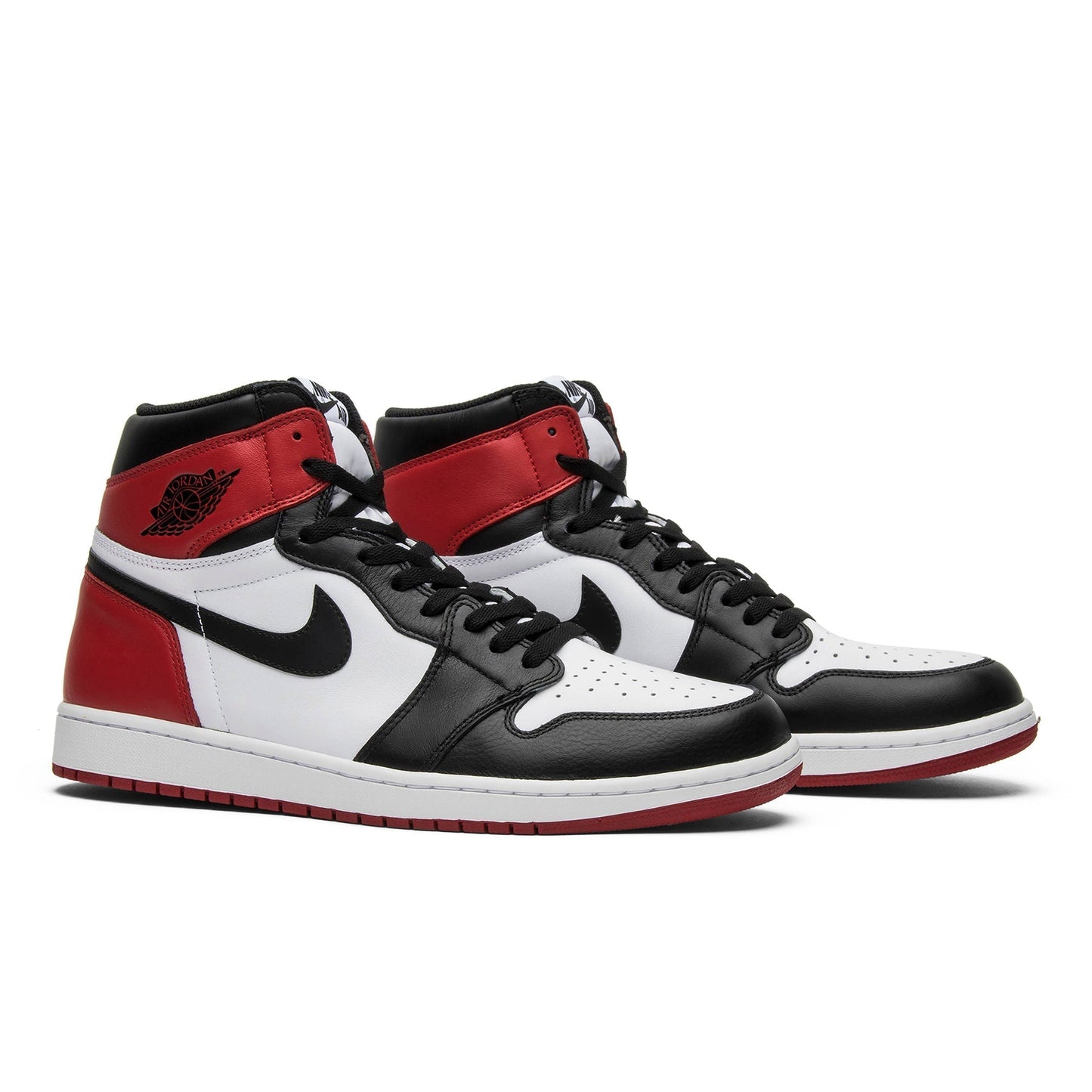 Air Jordan 1 Retro High OG ‘Black Toe’ 2016 555088-125