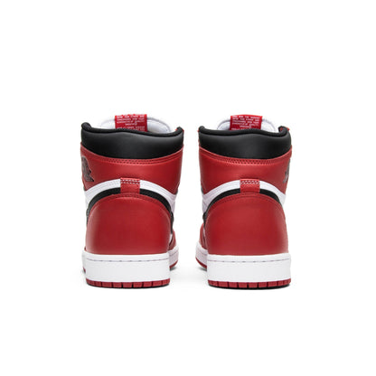 Air Jordan 1 Retro High OG Chicago 2015 555088-101