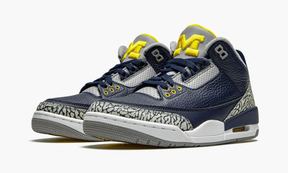 Air Jordan 3 Retro PE “Michigan”