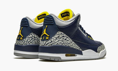 Air Jordan 3 Retro PE Michigan