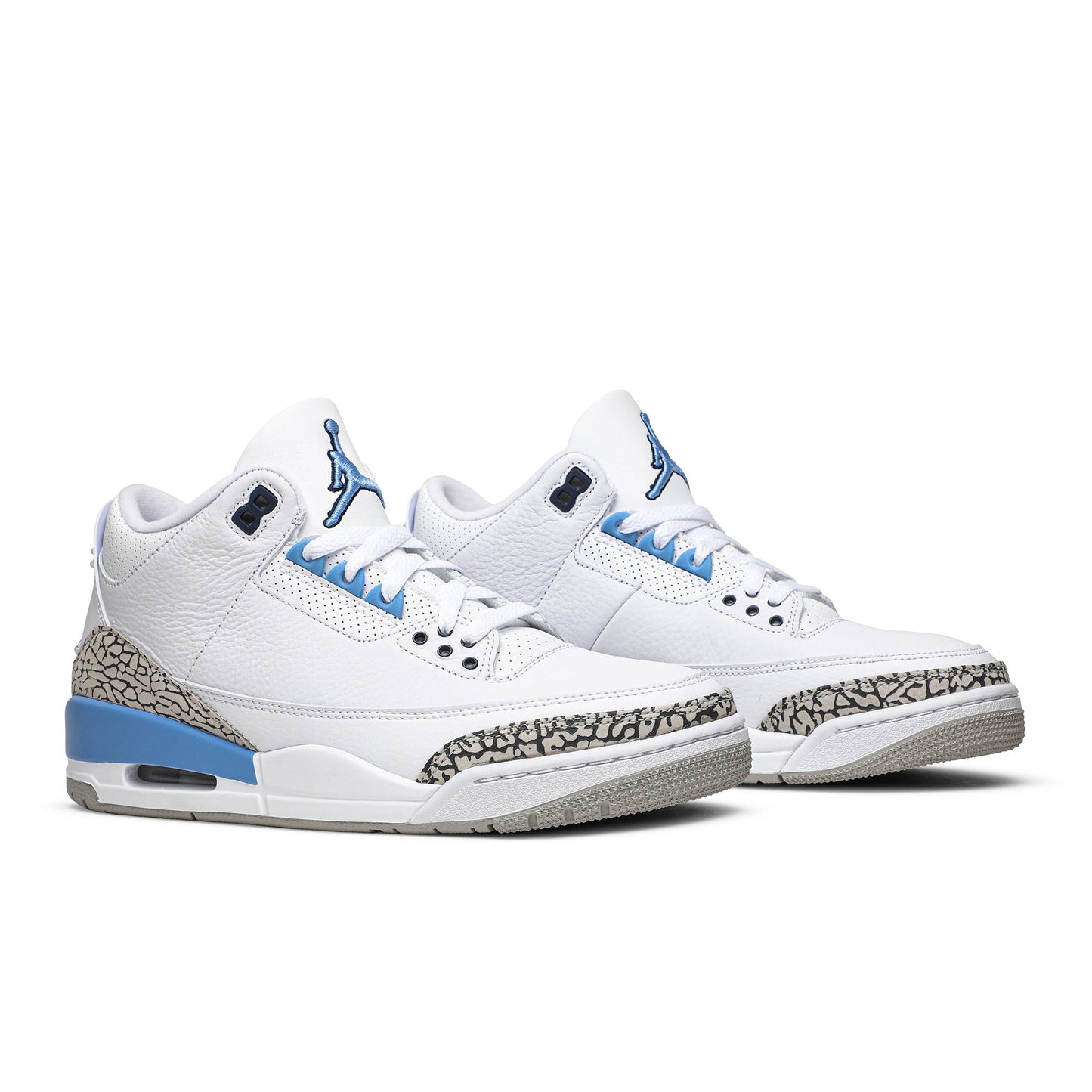 Air Jordan 3 Retro UNC CT8532-104