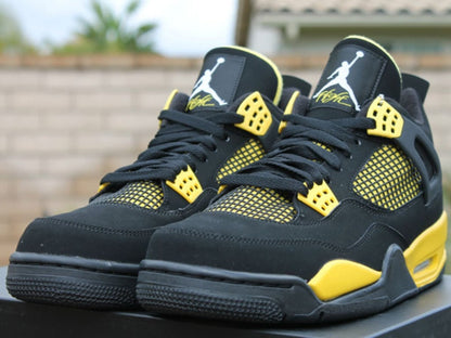 Air Jordan 4 Retro Thunder 2012