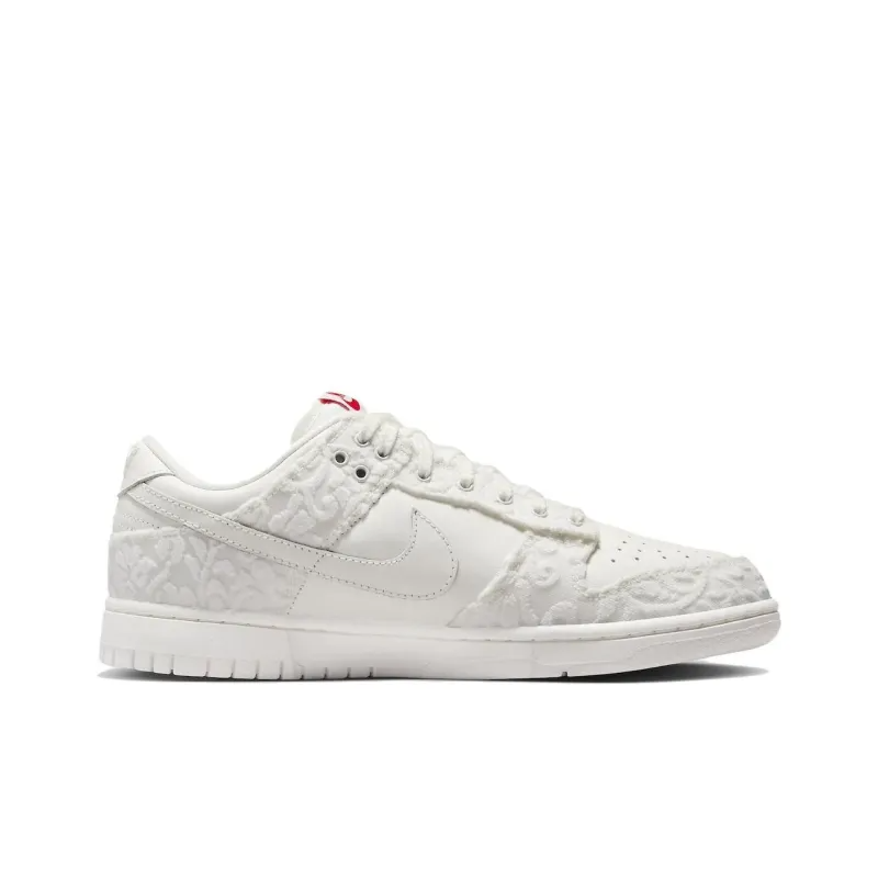 Dunk Low Give Her Flowers Women’s – FZ3775-133