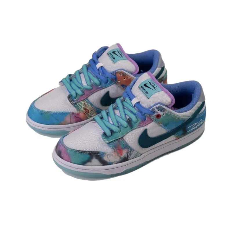 SB Dunk Low Futura Laboratories Bleached Aqua HF6061-400