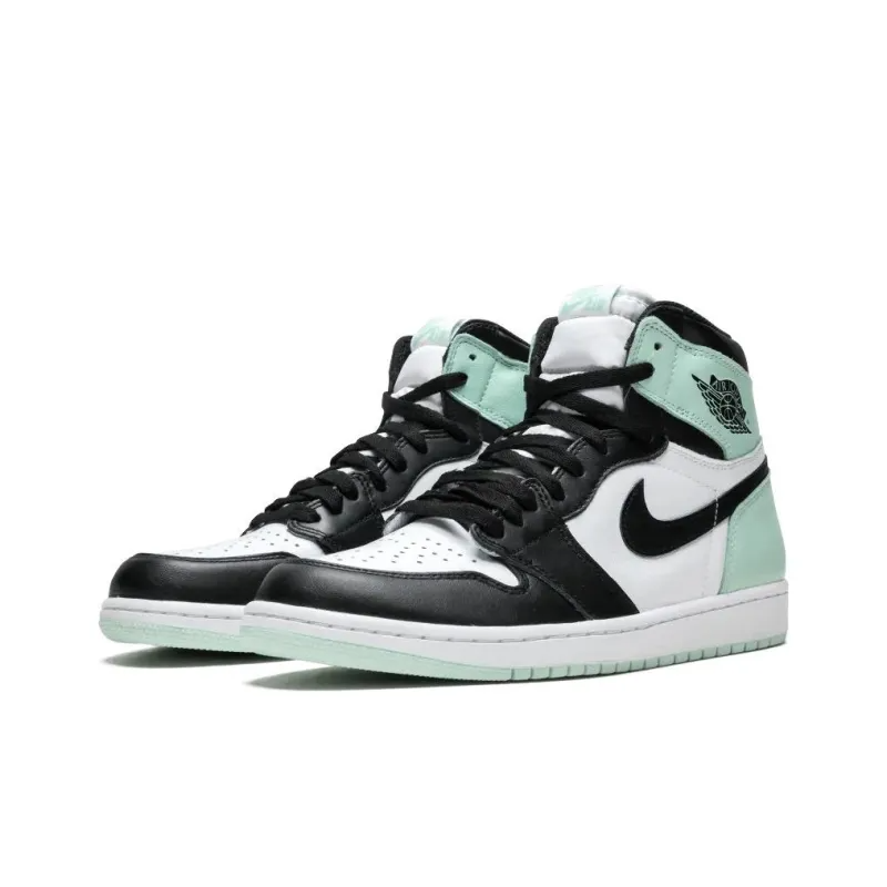 Air Jordan 1 Retro High OG NRG ‘Igloo’ 861428-100