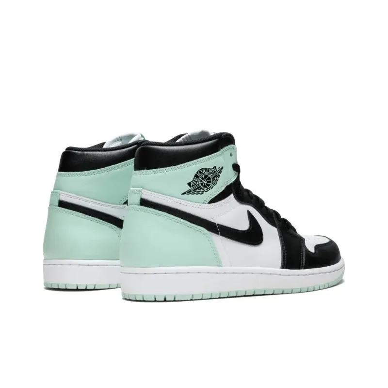 Air Jordan 1 Retro High OG NRG ‘Igloo’ 861428-100