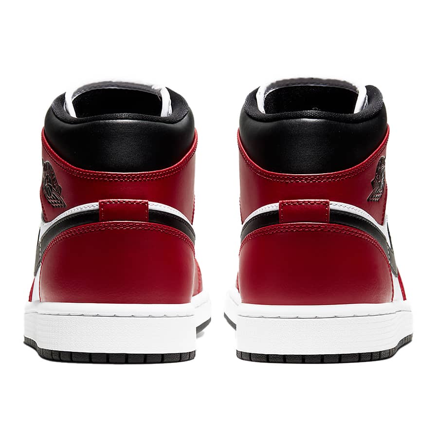 Jordan 1 Mid Chicago Black Toe 554724