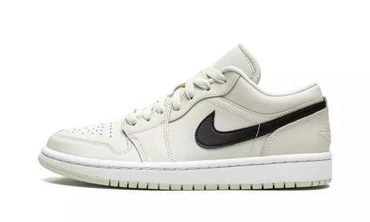 Air Jordan 1 Low ‘Coconut Milk’ – DC0774-121