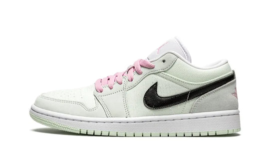 Air Jordan 1 Low SE ‘Barely Green’ CZ0776-300