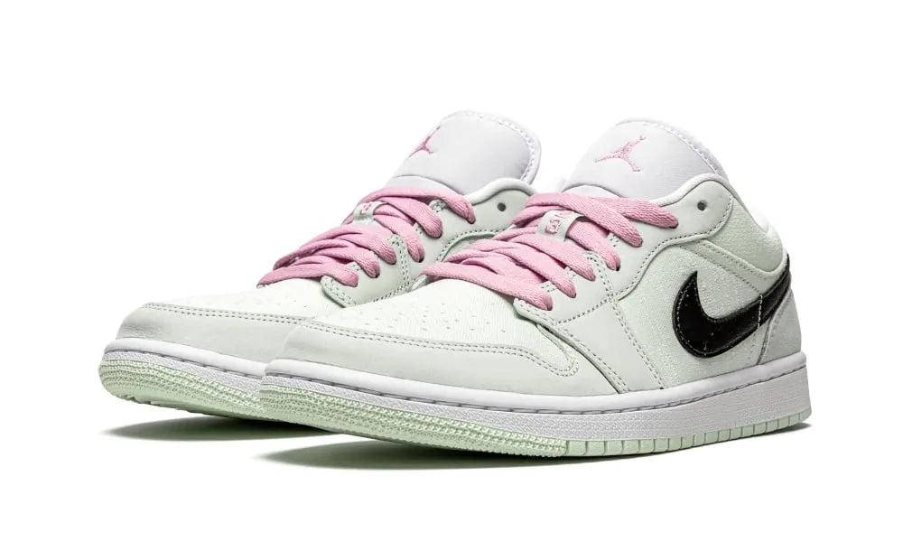 Air Jordan 1 Low SE ‘Barely Green’ CZ0776-300