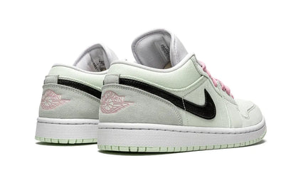 Air Jordan 1 Low SE ‘Barely Green’ CZ0776-300