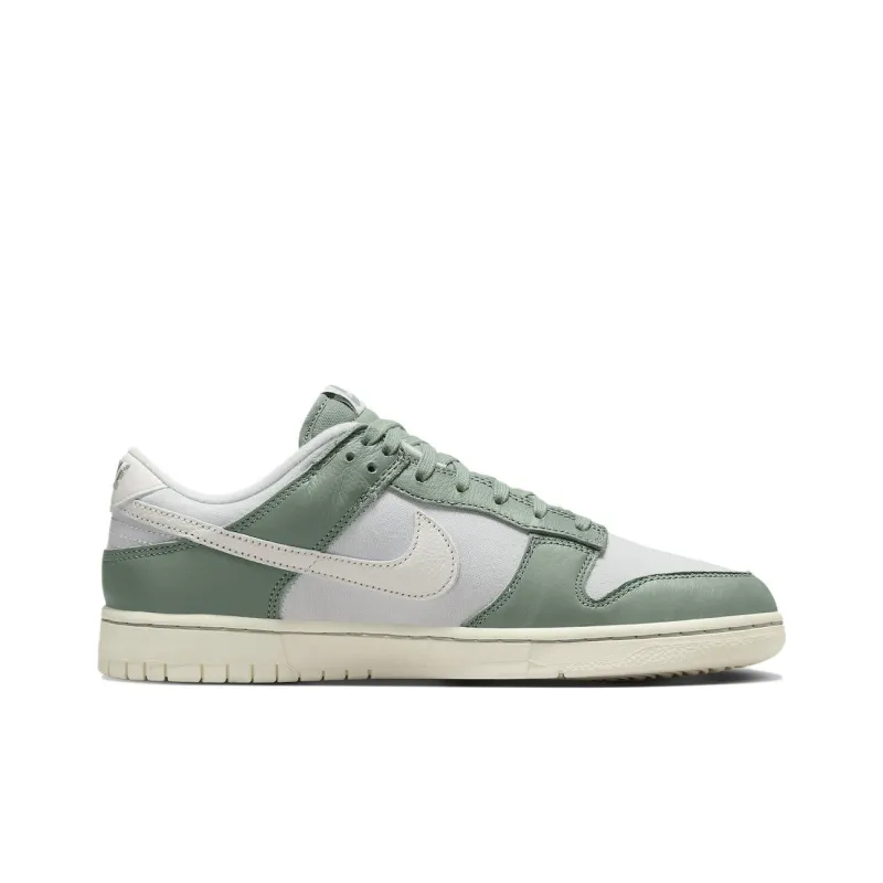 Dunk Low Retro Prm ‘mica Green’ Sneakers – Dv7212-300