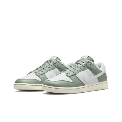 Dunk Low Retro Prm ‘mica Green’ Sneakers – Dv7212-300