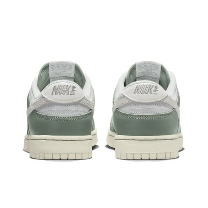 Dunk Low Retro Prm ‘mica Green’ Sneakers – Dv7212-300