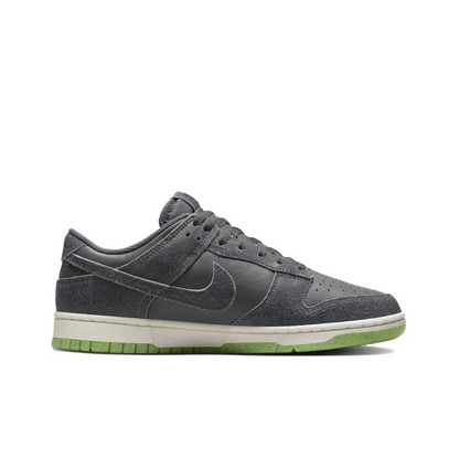 Dunk Low Retro Prm Halloween 2022 – Dq7681-001