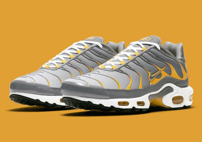 Nike Air Max Plus Particle Grey Dark Sulphur