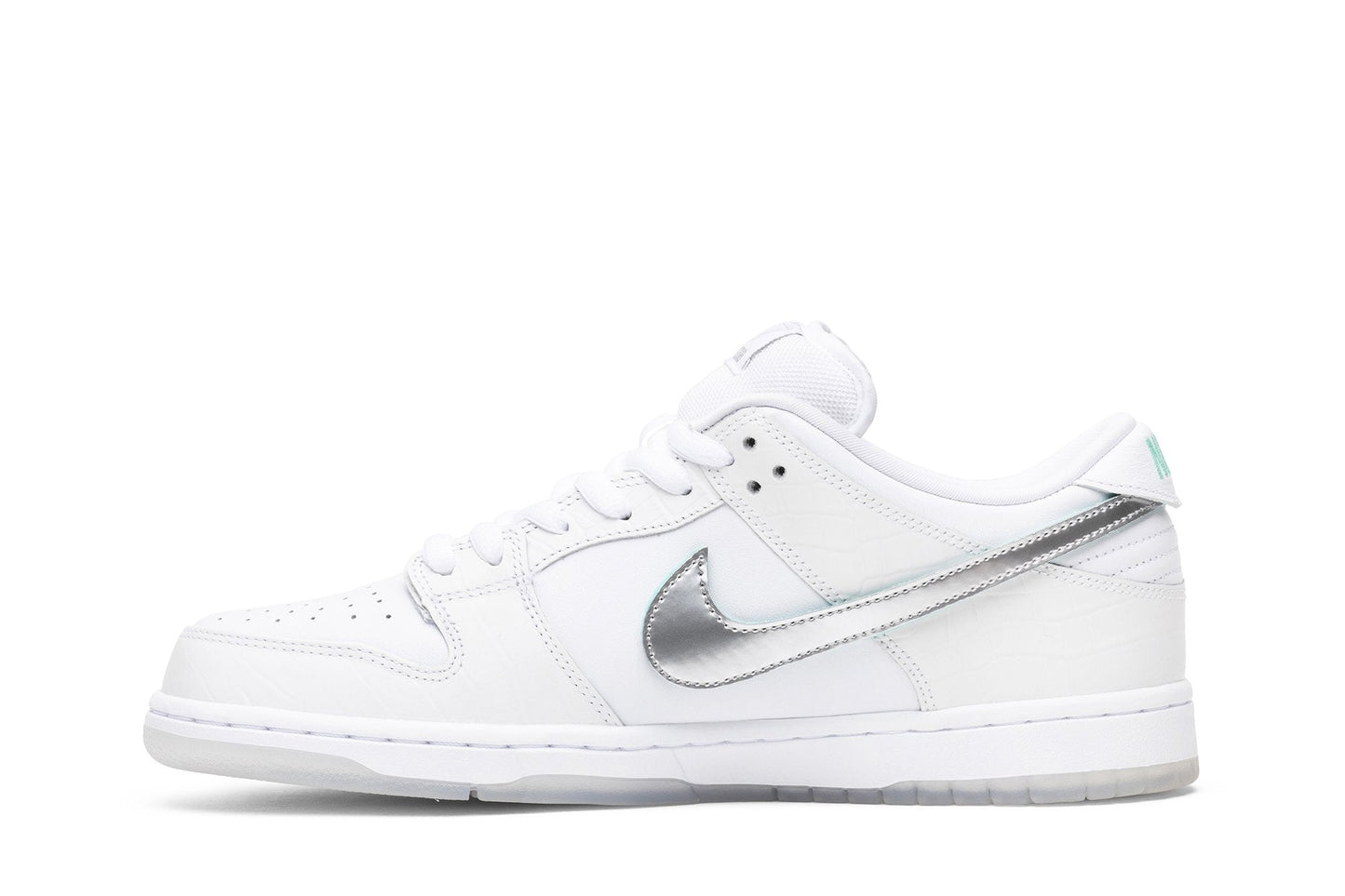 Nike SB Dunk Low Diamond Supply Co White Diamond